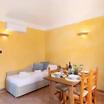 Classical Res Baia Delle Palme Prem Bilo 4 Person Apartment