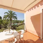 Classical Res Baia Delle Palme Prem Bilo 4 Person Apartment Santa Margherita di Pula