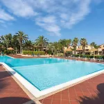 Apartment Classical Res Baia Delle Palme Prem Bilo 4 Person Santa Margherita di Pula