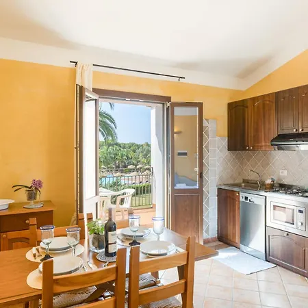 Classical Res Baia Delle Palme Prem Bilo 4 Person Santa Margherita di Pula