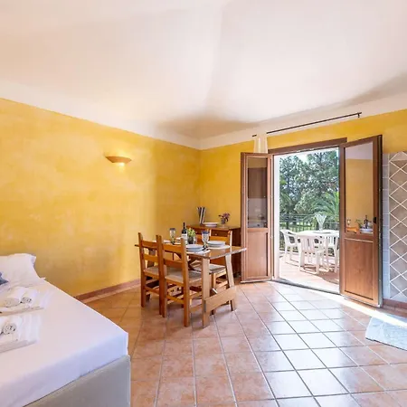 Apartment Classical Res Baia Delle Palme Prem Bilo 4 Person *