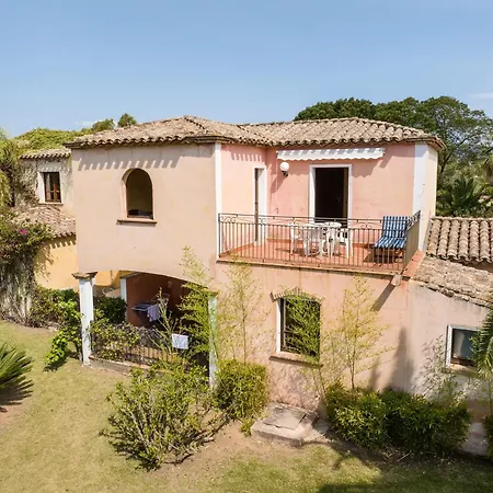 Classical Res Baia Delle Palme Prem Bilo 4 Person Santa Margherita di Pula